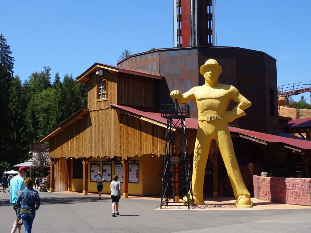 Golden Driller à Fraispertuis-City