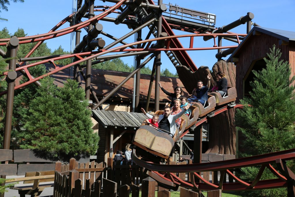 Children's roller coasters to discover the first sensations.