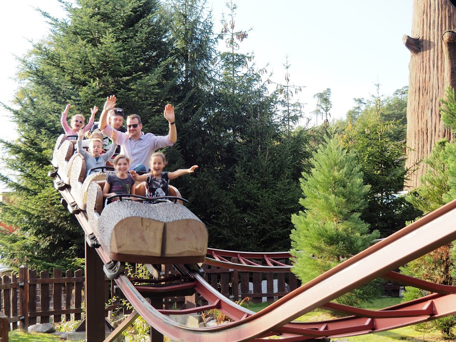 Children's roller coasters to discover the first sensations.